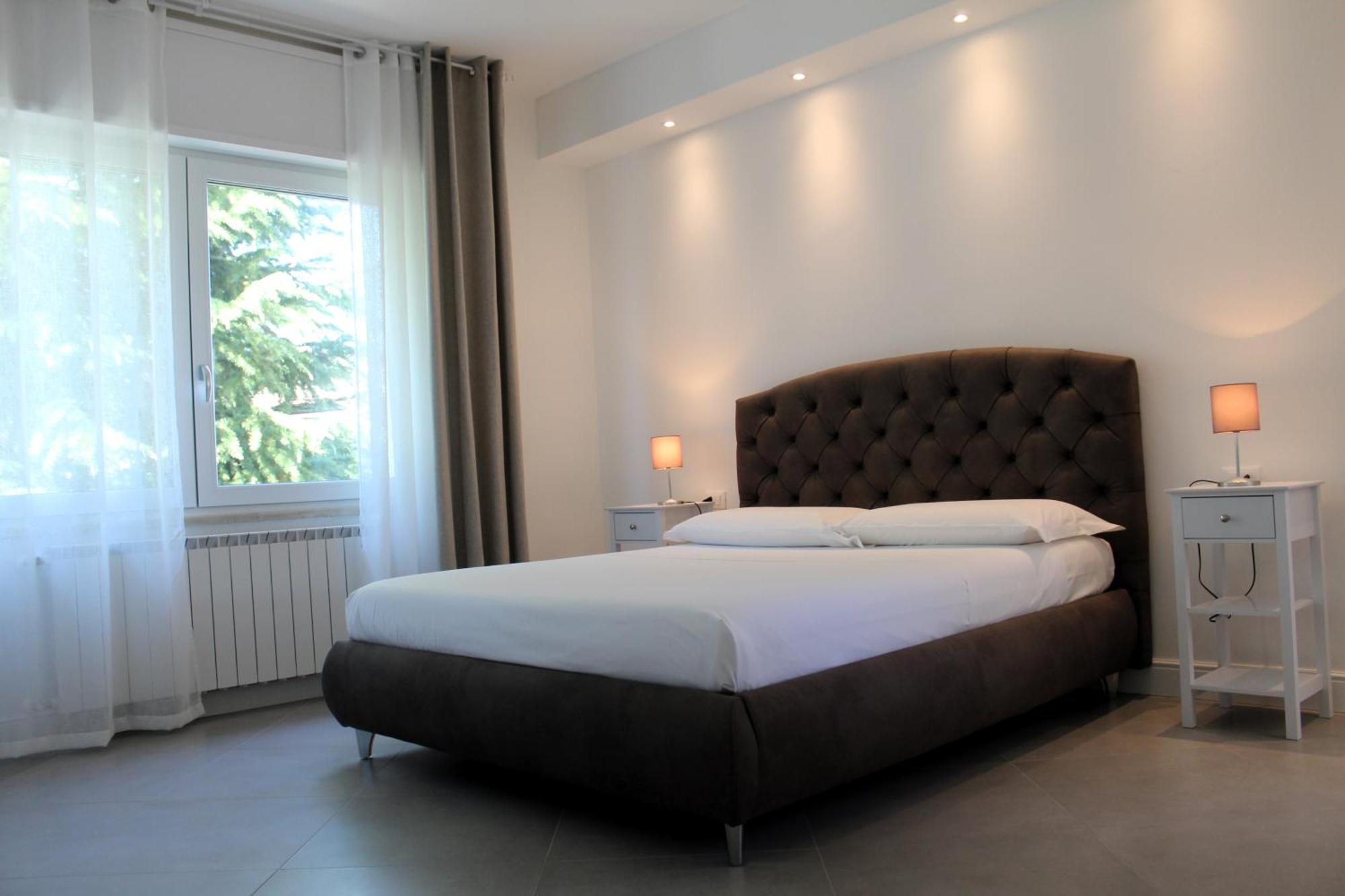 Salvi - Affittacamere Peschiera del Garda